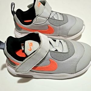 Nike Toddler Tennis